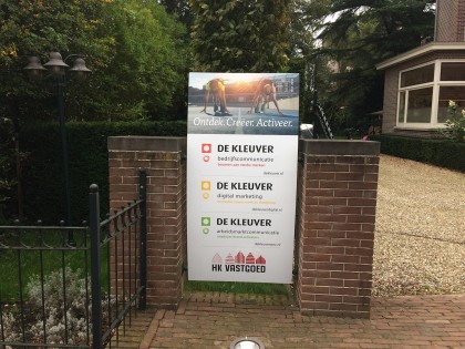 mees_reclame_veenendaal_reclamebord_buiten