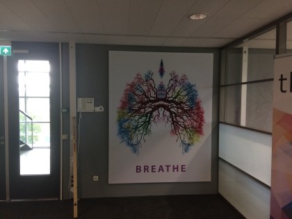 mees_reclame_veenendaal_spandoek_breathe