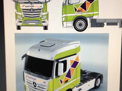 mees_reclame_veenendaal_vrachtwagen_belettering_bedrukking_tapijttegel