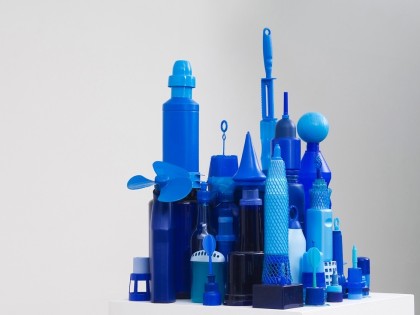Carolien Adriaansche - Prachtig Plastic  Blue