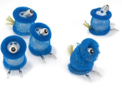 Carolien Adriaansche - Prachtig Plastic blauw beestje