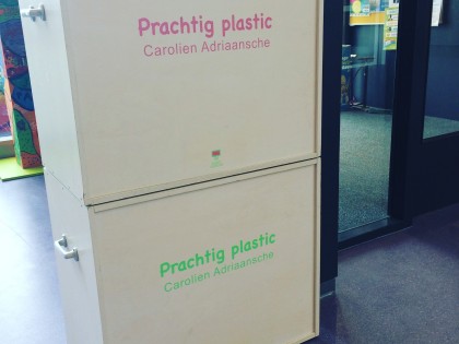 Carolien Adriaansche - Prachtig Plastic Kunstgebouw
