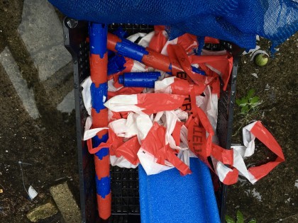 Carolien Adriaansche - collecting plastic waste