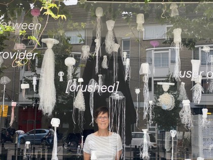 Carolien Adriaansche The Grey Space in the Middle Jellyfish
