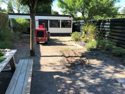 Kunstgras en bestrating Bussum