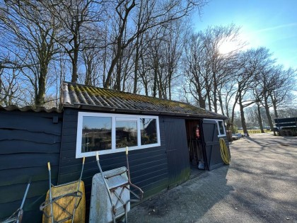 Deuren afhangen door Tilburgs Bouw- & Timmerbedrijf