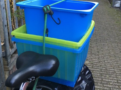 Carolien Adriaansche - blue plastic waste on bicycle 13
