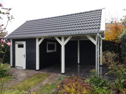 Trendhout zadeldak Douglas wit met zwart