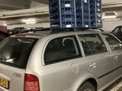 Carolien Adriaansche plastic kratten transport