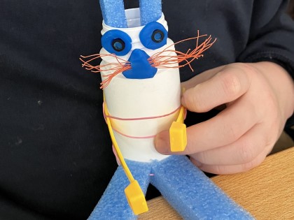 Workshop met afval (van het Sophia Kinderziekenhuis)