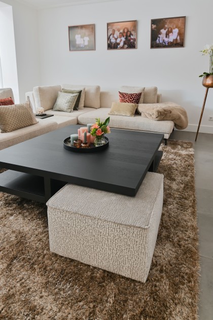 Salontafel-met-poef