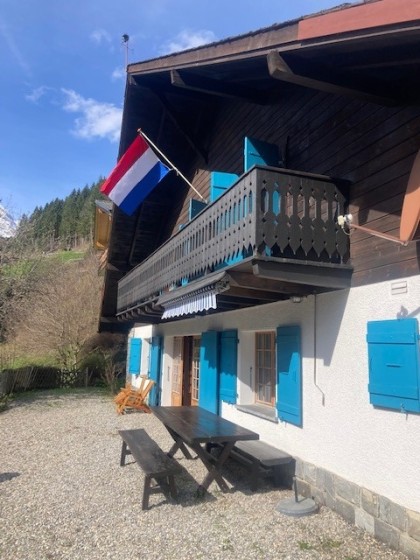 Blauwe luiken
