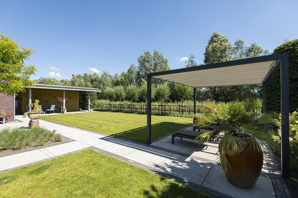 Tuinaanleg Zeewolde, Modern en strakke tuin