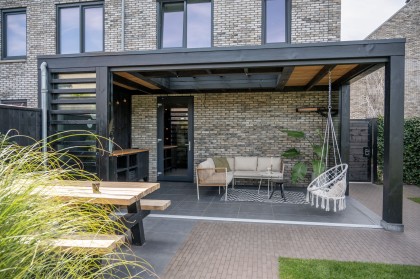 strakke veranda zwart Almere Buitenleven