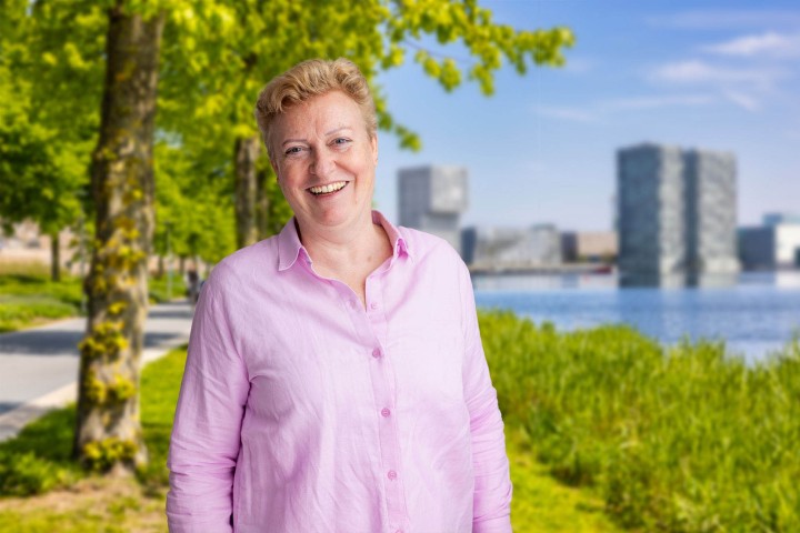 Mw. M. (Monique) Volmer