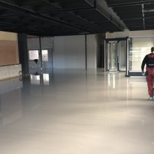 Egaliseren_ondervloeren_kantine_Zuidvogels