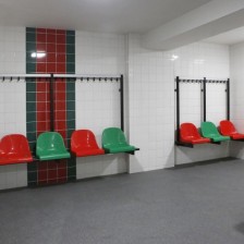 Kleedkamers_troffelvloer_Zuidvogels