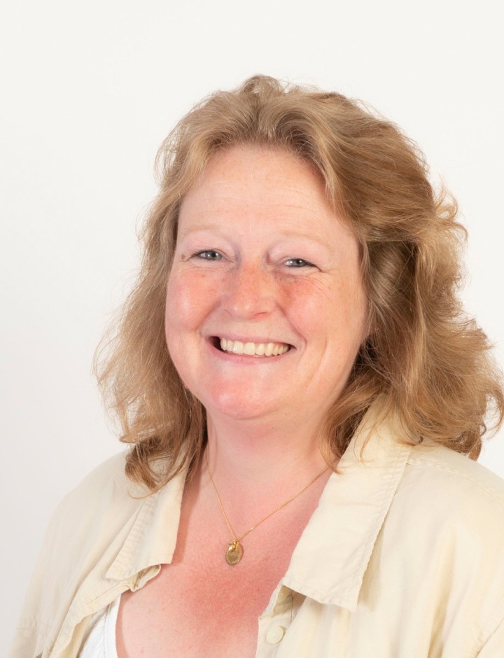 Esther Snijders