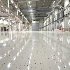Epoxy_gietvloer_met_flakes