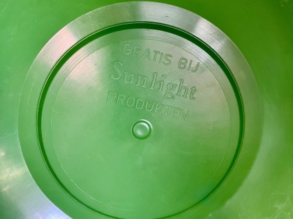 C. Adriaansche Green Footprint Omrin – free with Sunlight products