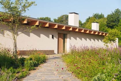 Bloemrijke tuin Tilburg