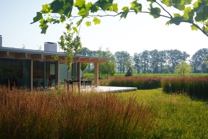 Bloemrijke tuin Tilburg