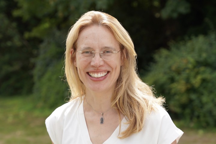 Suzan van Waarden