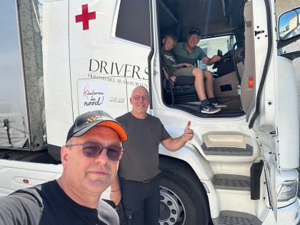 Chauffeurs Marc en Arjan met Bohdan Kozak in Stradch