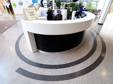 1180x664_Aintree_Hospital_UK_Interior-1