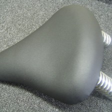 Herstoffering motorzadel