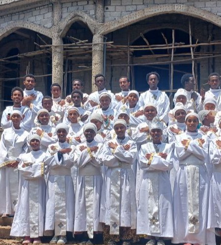 ቶታል ፈለገ ህይወት ቅድስት ኪዳነ ምህረት እና መድኃኒዓለም እና አቡነኪሮስ