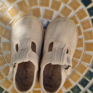 Nu pieds garcon comme neuf 22