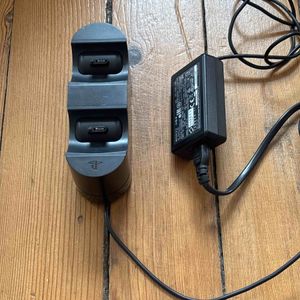 Chargeur manettes PS4