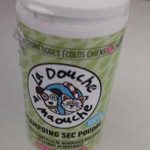 Shampooing sec pour chat ou chien 