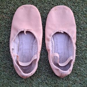 Chaussons de danse T33