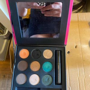 Tablette de maquillage 