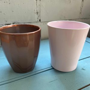 Deux caches pot neufs 