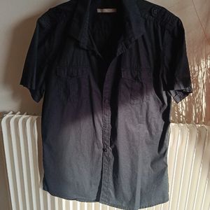 Chemise noire manches courtes 
