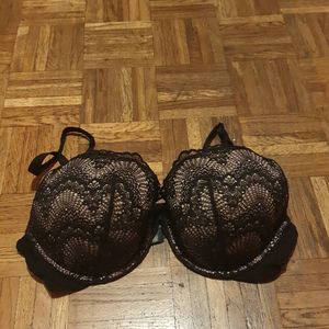 Soutien gorge 95E avec coque comme neuf 