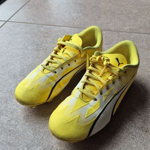Chaussures de foot taille 38