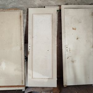 3 portes d'intérieures à restaurer 
