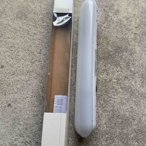 Réglette LED raccordable à bricoler 