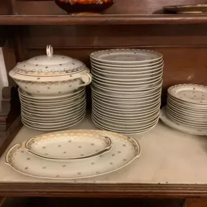 Service assiettes année 1970 complet, SANS DEFAUT