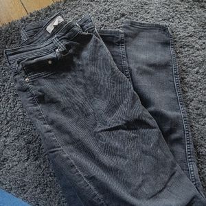 Jean homme taille 38/40 gris troué 