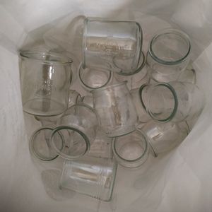 33 Pots en verre 