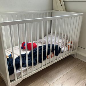 Lit bébé 1er âge IKEA