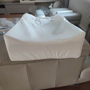 Matelas à langer incliné 