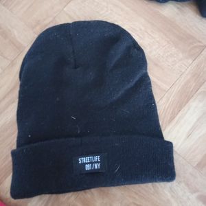Lot de 7 bonnets enfants 