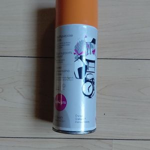 Peinture en aérosol orange  