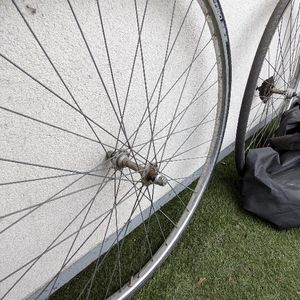Paire de roue 700x23c